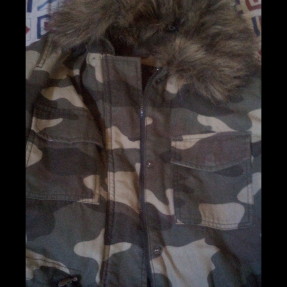Coat - Picture 2 of 2